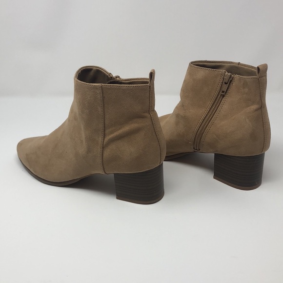 Old Navy 2 in Tan Heeled Boots Size 8 - Picture 5 of 7
